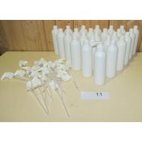 25 HDPE flessen met doseerpomp fabr. Frapak type 193 inhoud 250ml.